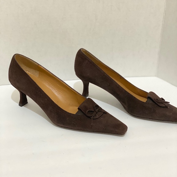 Stuart Weitzman Brown Suede Pumps - Picture 3 of 8